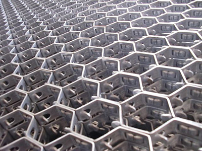 龜甲網(wǎng)(不銹鋼龜甲網(wǎng))的使用范圍和優(yōu)點(diǎn)
